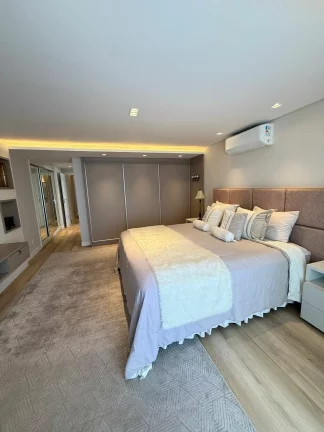 Imagem Apartamento com 3 dormitórios à venda sendo 3 suítes, 209 m² por - R$ 7.500.000,00 - Centro - Bal. Camboriú/SC