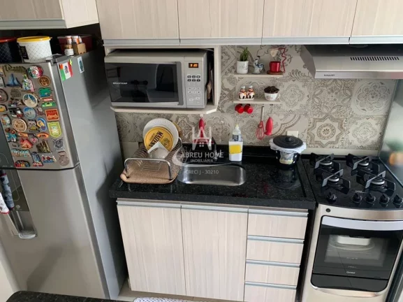 Apartamento padrão 02 dormitórios