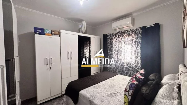 Imagem Casa com 3 dormitórios à venda, 150 m² por R$ 350.000,00 - Jardim Floridiana - Rio Claro/SP