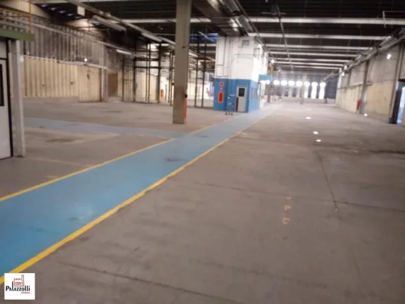 Imagem Galpão 5.276 m² AC em Barueri ao lado da Rodovia