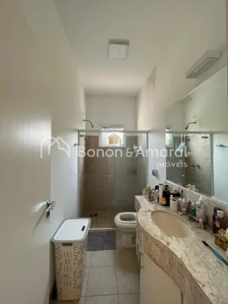 Imagem Linda casa à venda em um condomínio de alto padrão na cidade de Valinhos - SP. Esta espaçosa res...