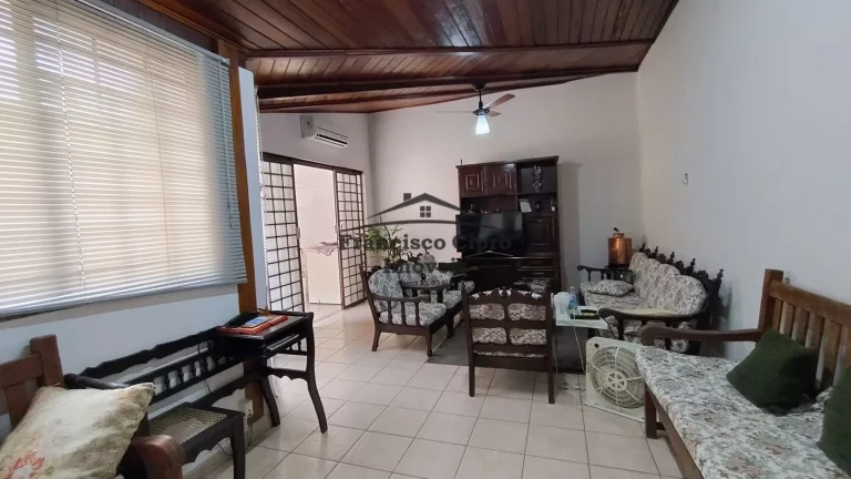 Imagem Casa à venda no bairro Parque das Alamedas - Guaratinguetá/SP