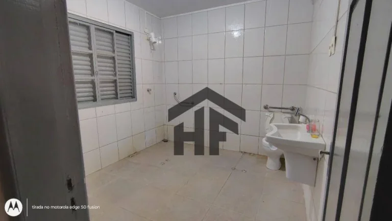 Imagem Casa de 284m² à venda, com 5 quartos (2 suítes), localizada no Cordeiro, Recife - Pernambuco.