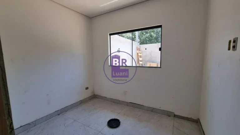 Imagem Casa Nova à Venda na zona leste em Londrina