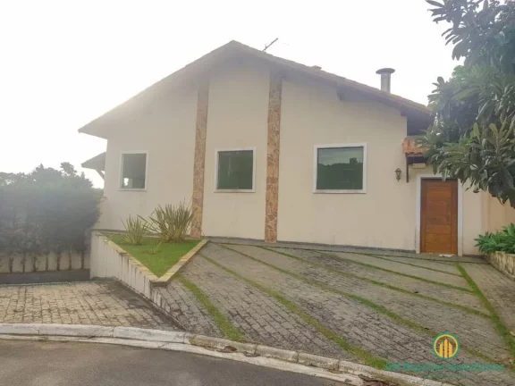 Imagem Casa diferenciada no condomínio Vila Verde - km 36 pela Raposo Tavares
