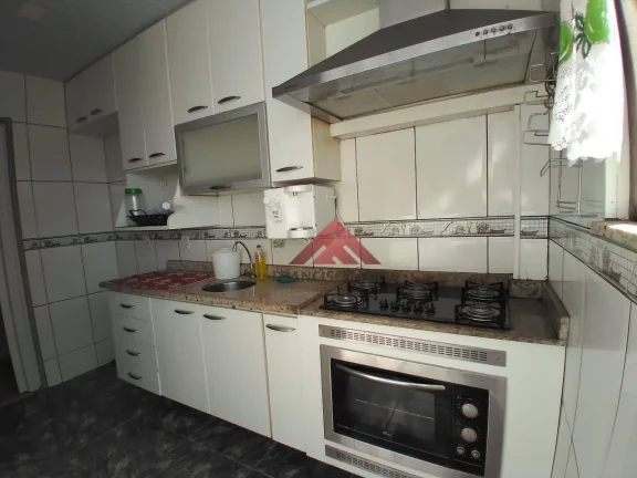 Imagem Apartamento com 2 dormitórios à venda, 60 m² por R$ 250.000,00 - Porto Novo - São Gonçalo/RJ