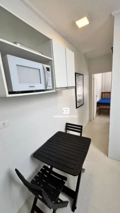 Imagem PITANGUEIRAS- NA QUADRA DA PRAIA , LOCALIZAÇÃO ESPETACULAR , TOTALMENTE REFORMADA.