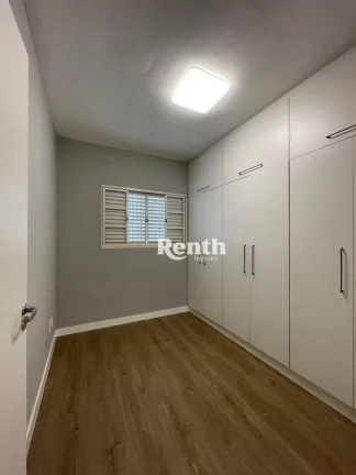 Imagem Sobrado em condomínio com 3 dormitórios por R$ 530.000