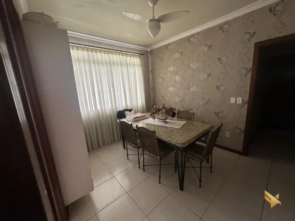 Imagem Casa 361m² em Terreno de 829m² – Campo Grande – 3 Suítes, 6 Banheiros, Energia S