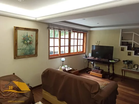 Imagem Vendo casa de alto padrão no Cônego, com 6 quartos