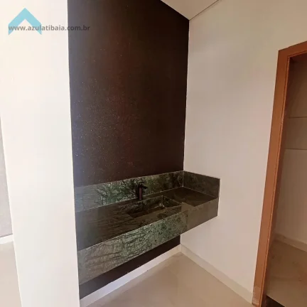 Imagem Sobrado de Alto Padrão no Condomínio Itaporã em Atibaia