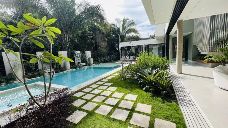 Imagem Casa de Luxo na Riviera de São Lourenço - Módulo 12, Campo de Golfe