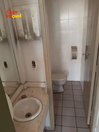 Imagem Excelente oportunidade: Imóvel comercial à venda em Ribeirão Preto-SP, no Jardim Macedo, com 2 salas, 3 banheiros e 150,00 m². Av. Francisco Junqueira