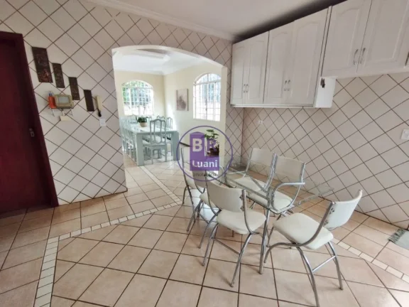 Imagem Lindo sobrado á venda e locação.