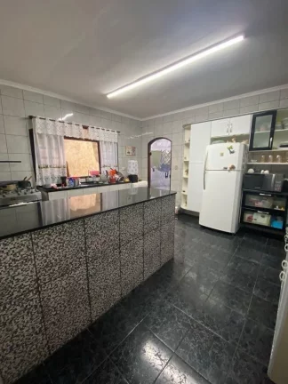 Imagem Sobrado com 3 dormitórios à venda, 207 m² por R$ 585.000,00 - Jardim do Castelo - Ferraz de Vasconcelos/SP