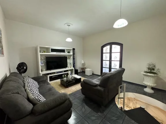 Imagem Sobrado com 3 dormitórios à venda, 244 m² por R$ 600.000,00 - Vila Sol Nascente - Suzano/SP
