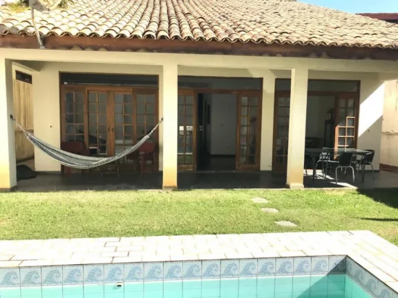 Imagem Casa no Res. Alpha 9 - 300m²