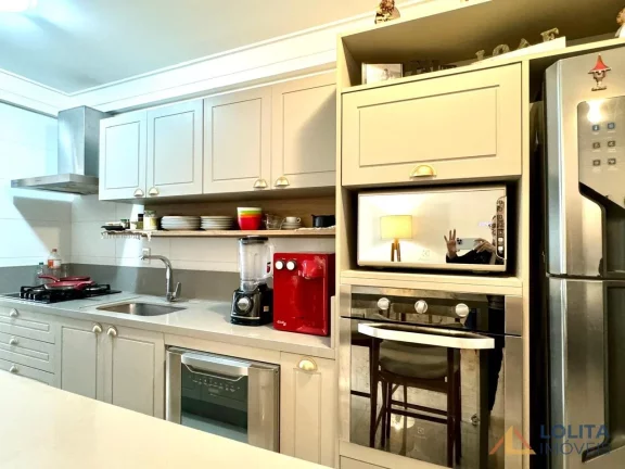 Imagem Apartamento à venda mobiliado com 2 suítes na Agronômica, Florianópolis/SC.
