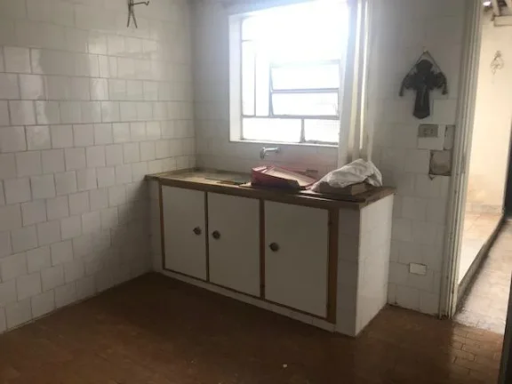 Imagem Casa no centro com 3 dormitórios sendo 1 suíte (todos com armários embutidos) , 2 salas , cozinha...