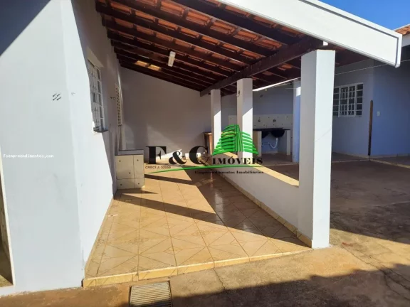 Imagem Casa para Venda em Arandu, Jardim Itália, 3 dormitórios, 1 banheiro, 2 vagas
