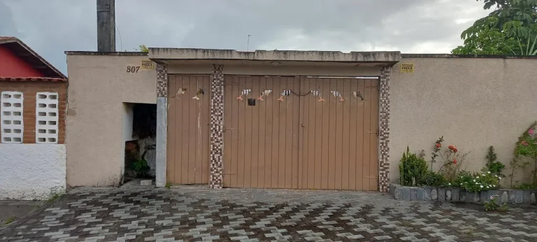 Imagem Casa para Venda em Itanhaém, Jardim Regina, 3 dormitórios, 1 suíte, 2 banheiros, 5 vagas