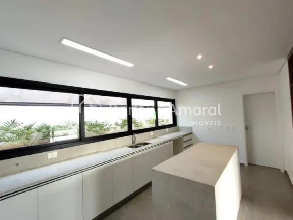 Imagem Maravilhosa casa em condomínio fechado, moderna, integrada, ampla e com vista para a reserva Alphav...