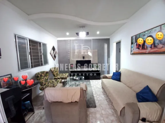 Imagem Excelente Casa de Esquina com Ambientes Amplos e Confortáveis