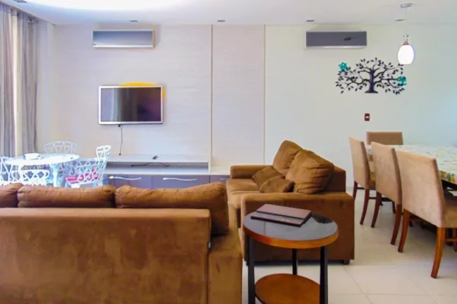 Imagem Enseada - Conjunto de casas - Alto padrão - Próximo ao Hotel Casa Grande.