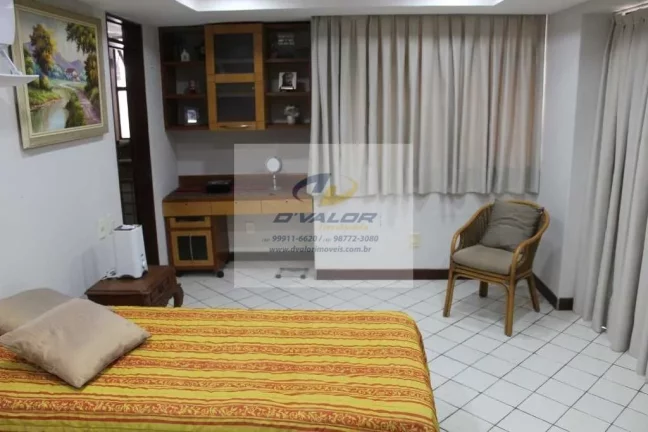 Imagem Vendo apartamento com 188,m², varanda ampla, 4 quartos s/ 2 suítes, DCE, sala p/ 2 ambientes e 2 vagas