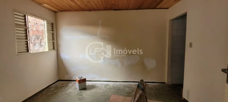 Imagem Casa para locação em Campo Grande-MS, Vila Moreninha II: 4 quartos, 1 suíte, 1 sala, 2 banheiros, 2 vagas de garagem, 80m².