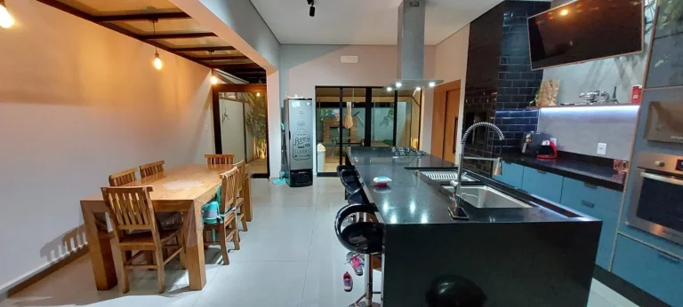 Imagem Viva o Sonho em uma Casa Exclusiva no Condomínio Esplanada, Tatuí - SP por R$1.450.000
