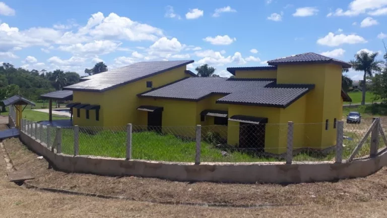 Imagem Casa a venda no condomínio Fazenda Victoria - Porangaba/SP.
