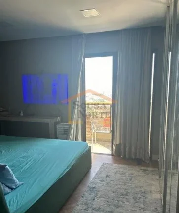 Imagem Apartamento com 178m², 4 dormitórios, sendo 2 suites, todos com armários planejados. Uma das suí...