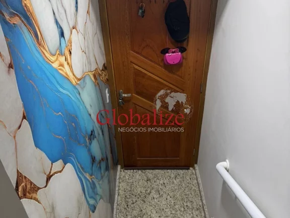 Imagem Casa em Villagio com 2 Dormitórios e Garagem para 3 Carros ? Santos R$ 885 mil