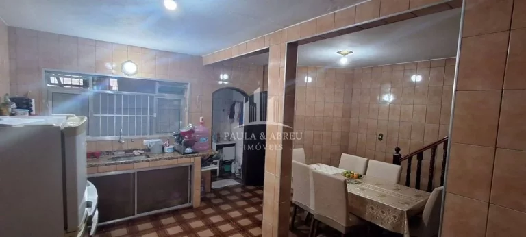 Imagem Sobrado 300m², 2 Quartos, Sendo 1 Suíte com Sacada, 1 Lavabo( desfeito p/ Closet), 3 Vagas, Área de Lazer Grande no Jardim Zaíra, Mauá-SP