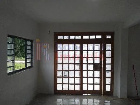 Imagem Encante-se com esta charmosa casa no Bairro Continental, Itapoá, Balneario Palmeiras, perfeita para...