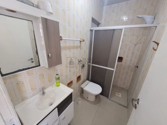 Imagem Apartamento para reforma com 3 dormitórios à venda em Balneário Camboriú.