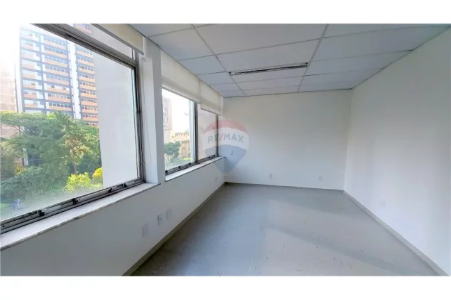 Imagem Sala Comercial 28,59 sem vaga no Itaim Bibi