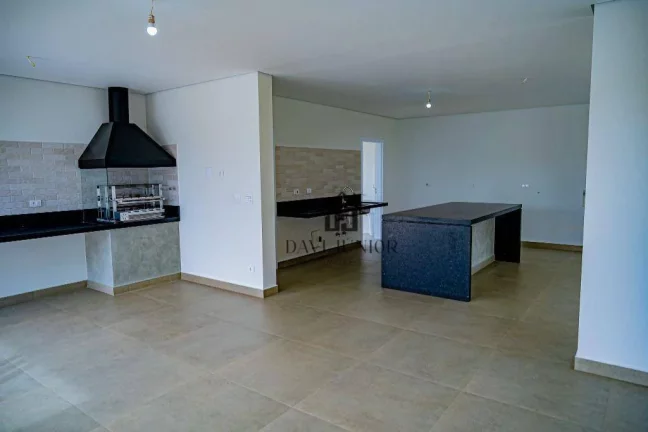 Imagem Casa com 3 suites com closet à venda, 378 m² por R$ 2.990.000 - Residencial Saint Charbel - Araçoiaba da Serra/SP