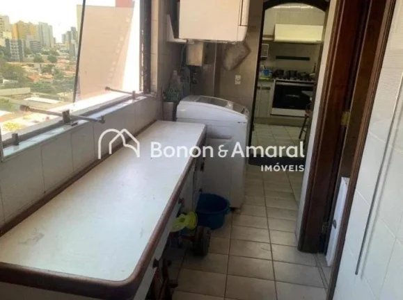 Imagem Amplo e bem distribuído, este apartamento de 143m² no coração do Cambuí é ideal para quem busc...