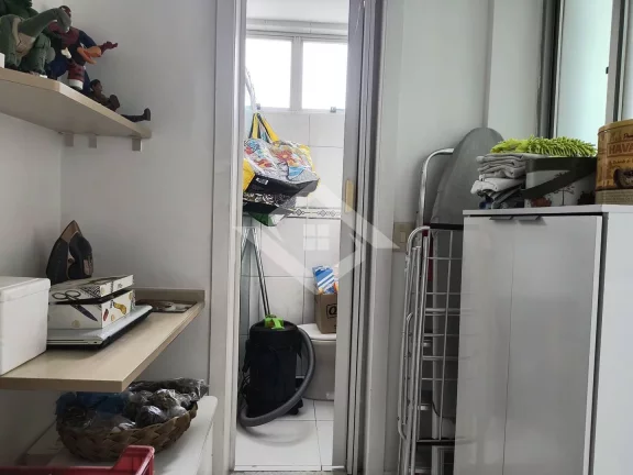 Imagem Apartamento 2 Quartos com Dependência no Condomínio Barra One Barra