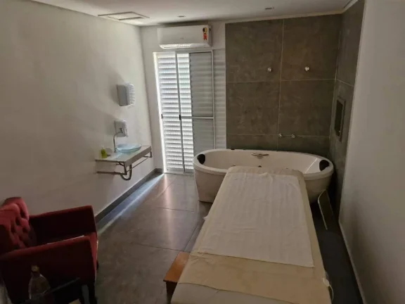 Imagem Casa Mista em Perdizes - 600M², 4 Dorms, 2 Vestiários, 7 Banheiros, 4 Vagas