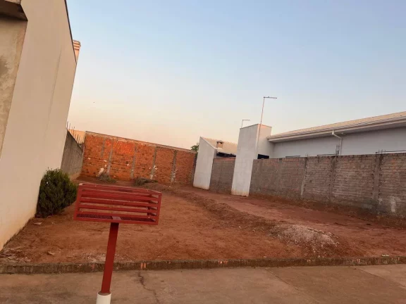 Terreno no centro de Pindorama