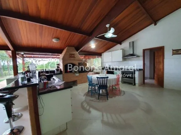 Imagem Excelente casa térrea, ampla, moderna, rústica, living, escritório, lavabo, 3 suítes sendo a mas...