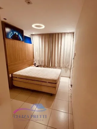Imagem Localização Premium Situado no cobiçado bairro Praia da Costa, com vista deslumbrante para o Convento da Penha, o maior ponto turístico de Vila Velha.
