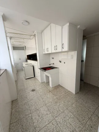 Imagem Apartamento Higienópolis - 160M², 3 Dorms, 1 Suíte, 2 Vagas, Armários.