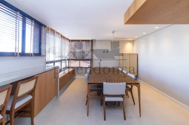 Imagem Apartamento na Rua Tito 19 com 3 suítes e 3 vagas, 187m²