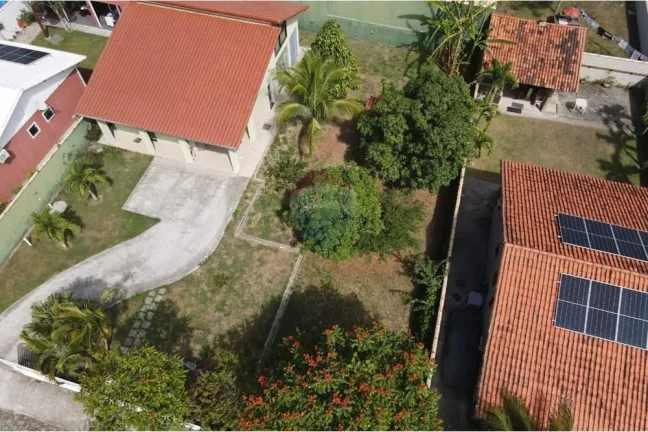 Imagem Casa em condomínio fechado,dois dormitórios sendo 1 suíte com closet e quarto auxiliar.