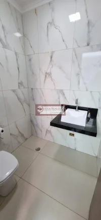 Imagem Venda sobrado em Vila Prudente, SP: 230m², 3 dorms, 1 suíte, 2 banheiros. Oportunidade imperdível por R$ 900 mil!