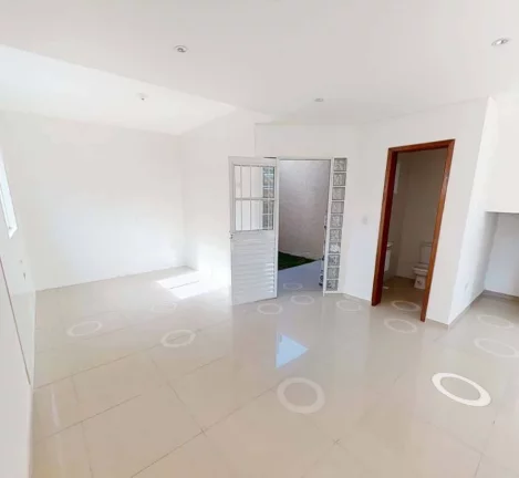 Imagem Sobrado no Residencial Azaléia no Pinheirinho - 3 Quartos - R$680mil